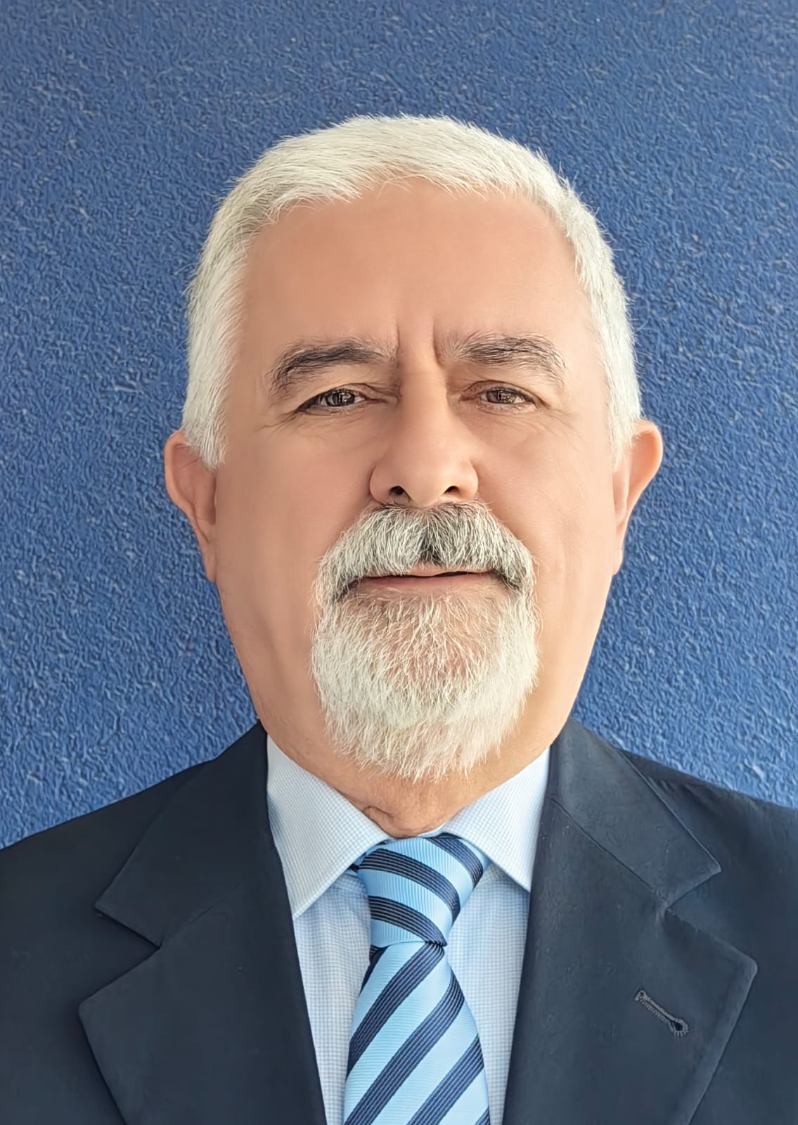 Doç. Dr. Topçu Ahmet ERTEK